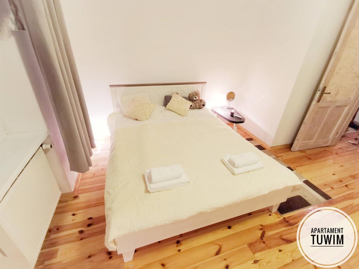 Apartament Tuwim Przemyśl Exterior foto