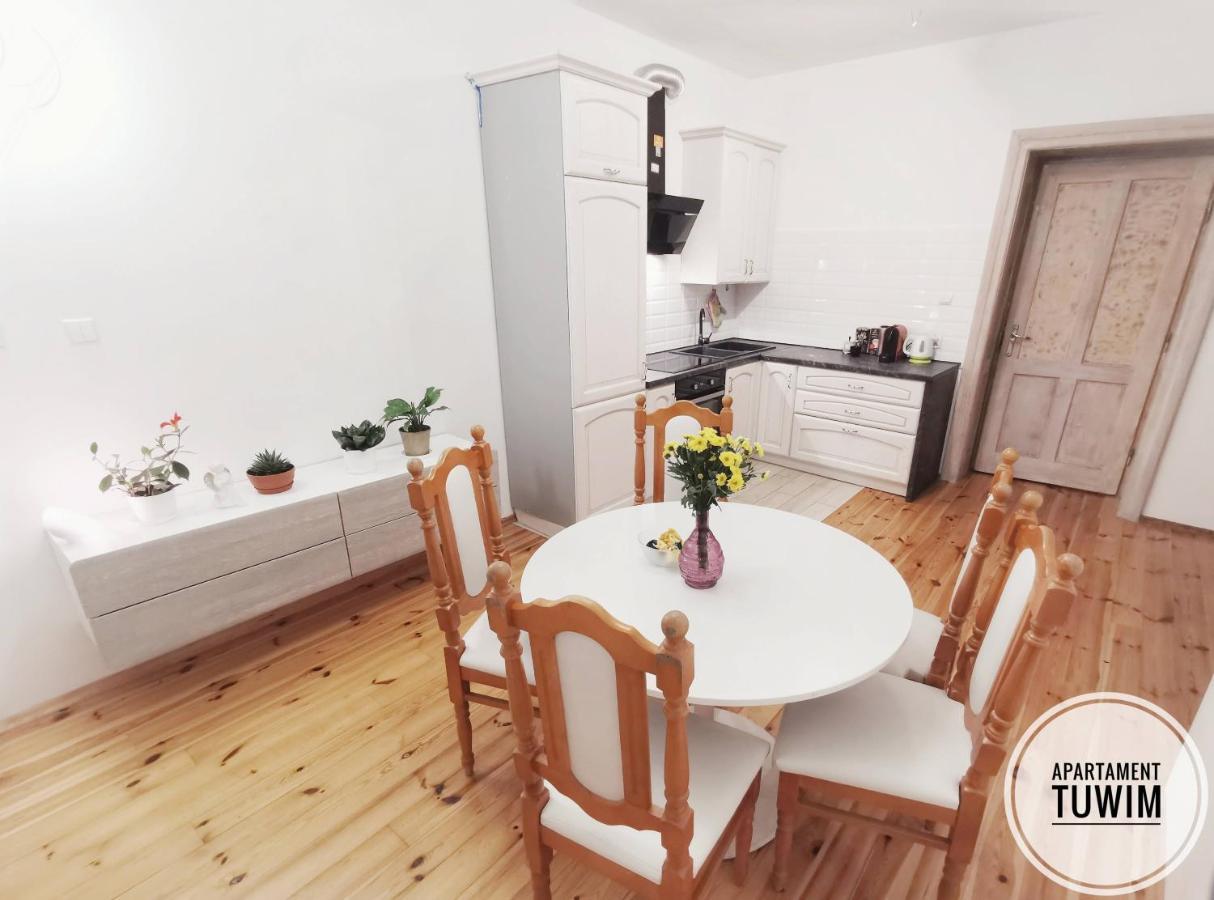 Apartament Tuwim Przemyśl Exterior foto