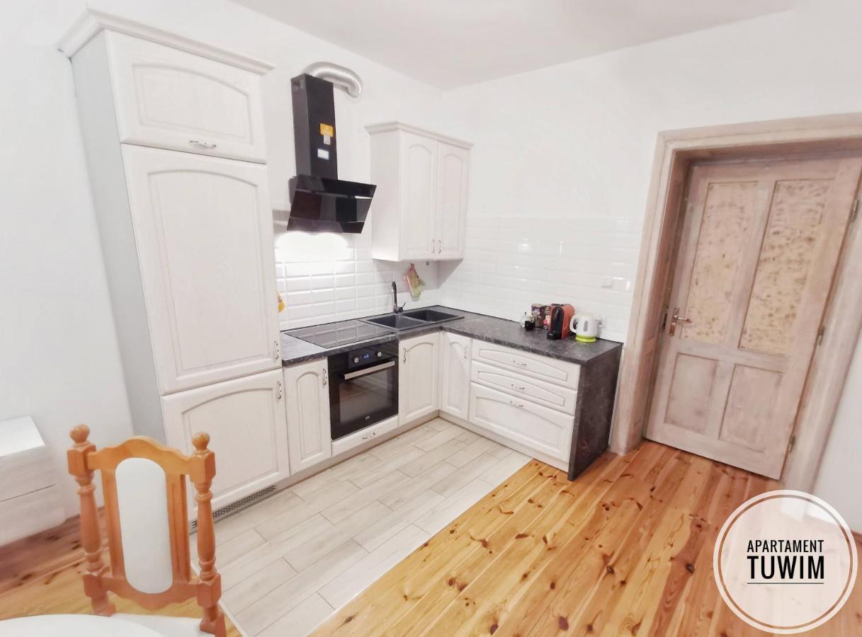 Apartament Tuwim Przemyśl Exterior foto