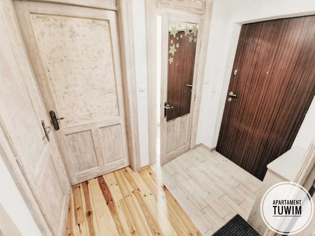 Apartament Tuwim Przemyśl Exterior foto